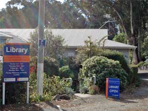 Diamond Harbour Library