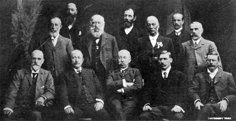 Horticultural and Landscape Gardening Committee of the New Zealand International Exhibition 1906-1907 Horticultural and Landscape Gardening Committee of the New Zealand International Exhibition 1906-1907
