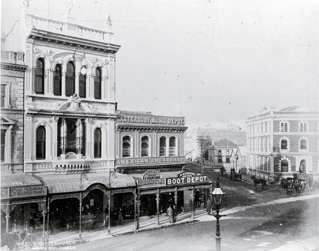 High Street, looking east down Cashel Street : Milner & Thompsons' music shop, Inglis Building, Union Steam Ship Co. High Street, looking east down Cashel Street : Milner & Thompsons' music shop, Inglis Building, Union Steam Ship Co.