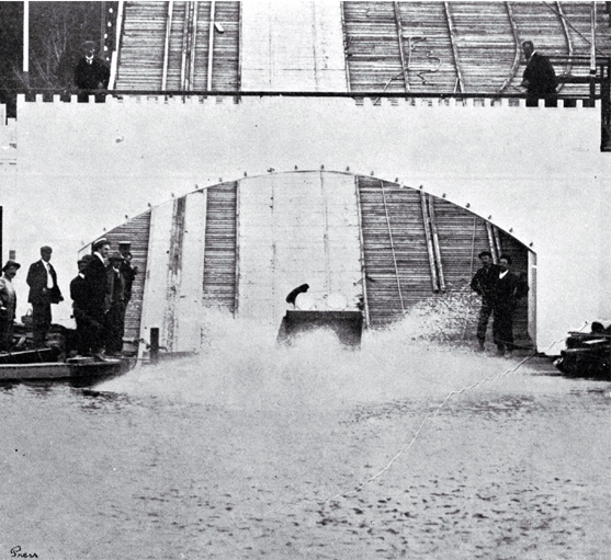 New Zealand International Exhibition 1906-1907 : sequence of going down the water chute. New Zealand International Exhibition 1906-1907 : sequence of going down the water chute.