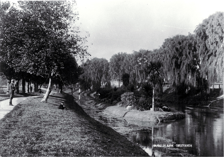 Banks of the Avon river, Christchurch Banks of the Avon river, Christchurch