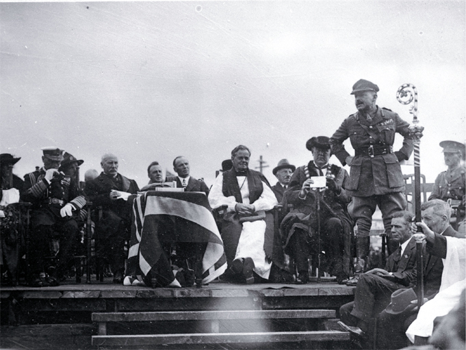 Major-General Sir Andrew Russell makes a stirring speech to those assembled, foundation stone ceremony, Bridge of Remembrance Major-General Sir Andrew Russell makes a stirring speech to those assembled, foundation stone ceremony, Bridge of Remembrance