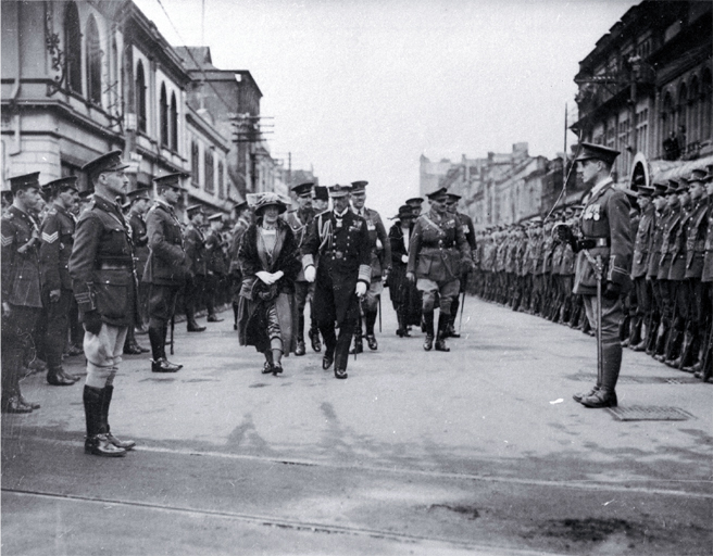 Lord and Lady Jellicoe passing the Guard of Honour, foundation stone ceremony, Bridge of Remembrance Lord and Lady Jellicoe passing the Guard of Honour, foundation stone ceremony, Bridge of Remembrance