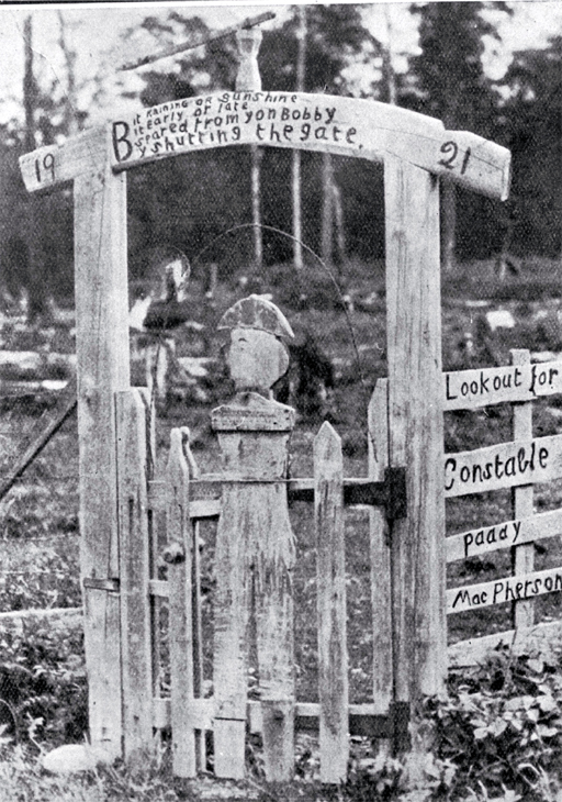 A curious gateway on the main West Coast Road between Inangahua Junction and Reefton A curious gateway on the main West Coast Road between Inangahua Junction and Reefton