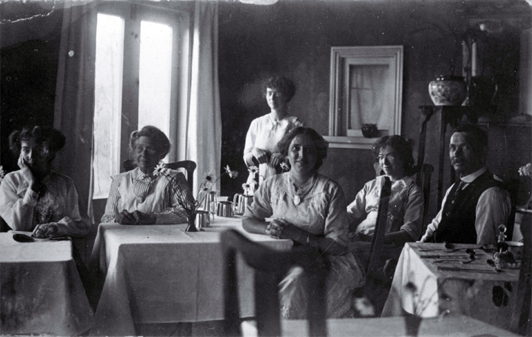 Uncle Tom's Cabin & Tearooms, North New Brighton, Christchurch : pictured are the proprietor and his wife and daughters who all worked in the store. Uncle Tom's Cabin & Tearooms, North New Brighton, Christchurch : pictured are the proprietor and his wife and daughters who all worked in the store.
