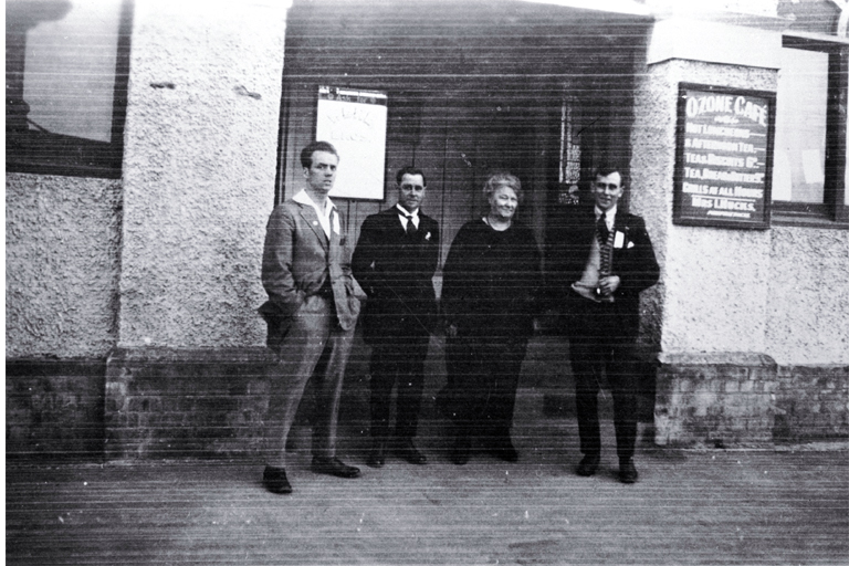 Isabella Hucks and unidentified men Isabella Hucks and unidentified men