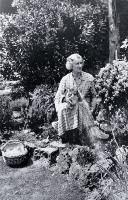Mary Ursula Bethell (1874-1945) : poet and social worker.