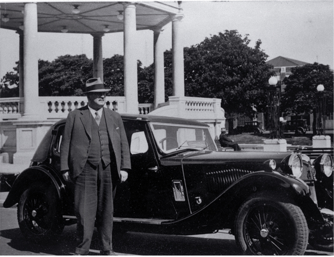 Albert Edward Armstrong (1876-1943), Manager of T.J. Armstrong & Co., corner of Colombo and Armagh Streets and also 126-132 High Street, Christchurch Albert Edward Armstrong (1876-1943), Manager of T.J. Armstrong & Co., corner of Colombo and Armagh Streets and also 126-132 High Street, Christchurch