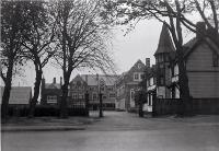 The entrance to Christ's College, Rolleston Avenue