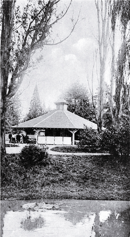 The tea kiosk at the Botanic Gardens, Christchurch The tea kiosk at the Botanic Gardens, Christchurch