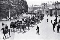 Mounted special constables passing along Oxford Terrace, Christchurch