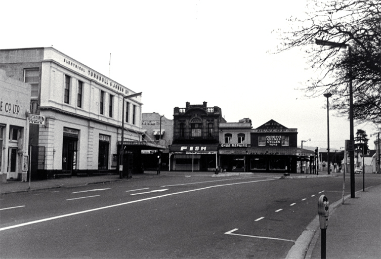 Intersection of Cashel and Durham Streets with Oxford Terrace, between the Bridge of Remembrance and Hereford Street, Christchurch Intersection of Cashel and Durham Streets with Oxford Terrace, between the Bridge of Remembrance and Hereford Street, Christchurch