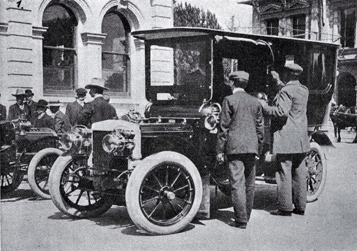 One of the cars which took part in the Canterbury Automobile Association's run to Leeston and back One of the cars which took part in the Canterbury Automobile Association's run to Leeston and back