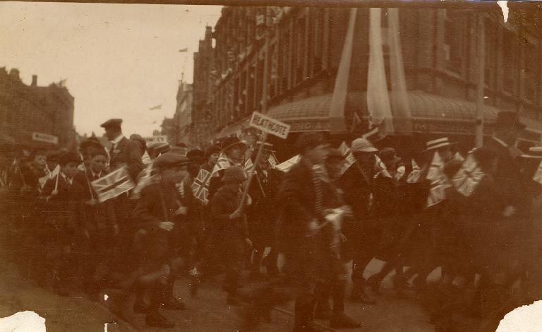 Heathcote contingent at Peace Procession - Christchurch - 1918 Heathcote contingent at Peace Procession - Christchurch - 1918