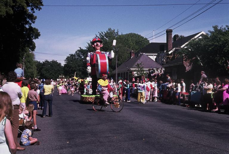 Drummer float Drummer float