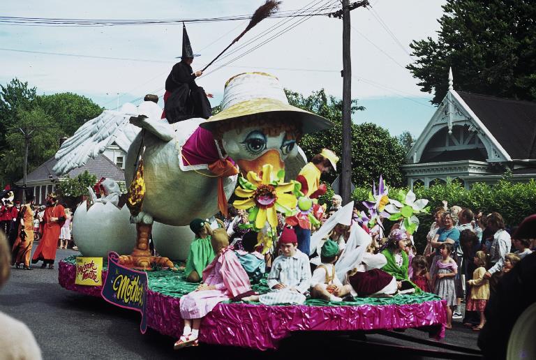 Mother Goose float Mother Goose float