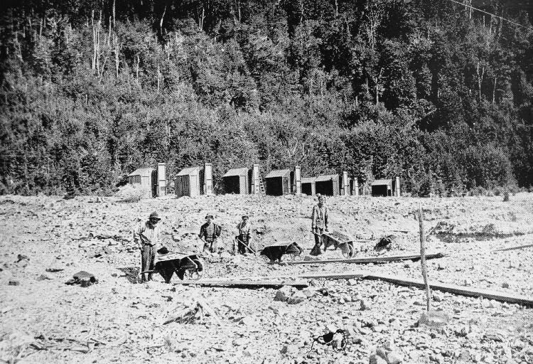 Making the formation for the Midland Railway in the bed of the Bealey River. Making the formation for the Midland Railway in the bed of the Bealey River.