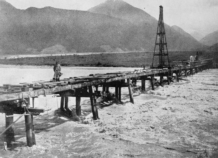 The traffic bridge over the Waimakariri at Mount White. The traffic bridge over the Waimakariri at Mount White.