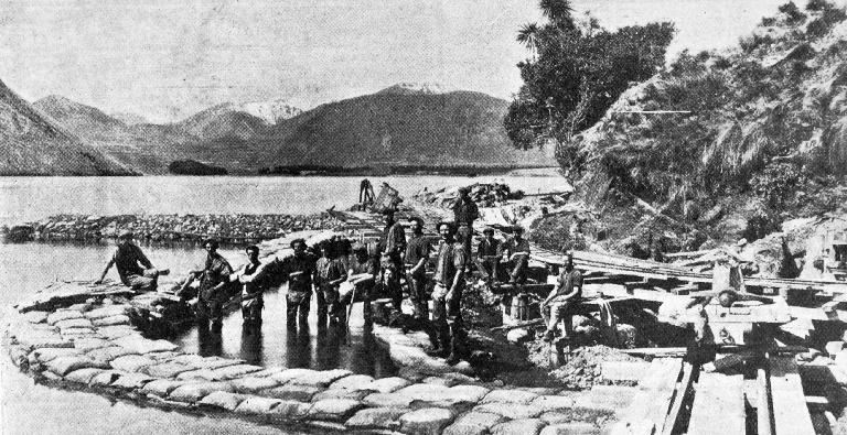 The temporary dam at the intake. In the distance is the Murchison homestead. The temporary dam at the intake. In the distance is the Murchison homestead.