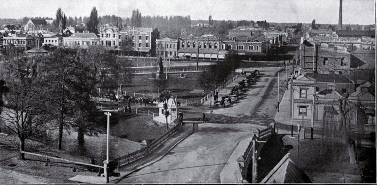 Victoria Square, Christchurch, 1910 : a panorama looking towards the north-east. Victoria Square, Christchurch, 1910 : a panorama looking towards the north-east.