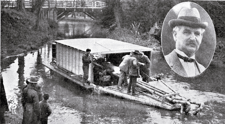 Cleaning the Avon : the new river sweeper picks up mud, weeds, and other deposits at the Fendalton Bridge, Christchurch. Cleaning the Avon : the new river sweeper picks up mud, weeds, and other deposits at the Fendalton Bridge, Christchurch.