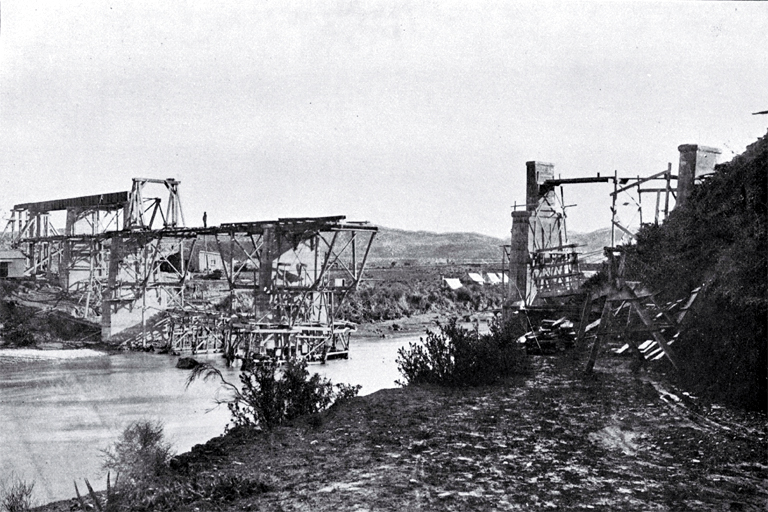 Construction of the Waipara-Cheviot railway bridge over the Hurunui River, using steel spans on timber and concrete piers Construction of the Waipara-Cheviot railway bridge over the Hurunui River, using steel spans on timber and concrete piers