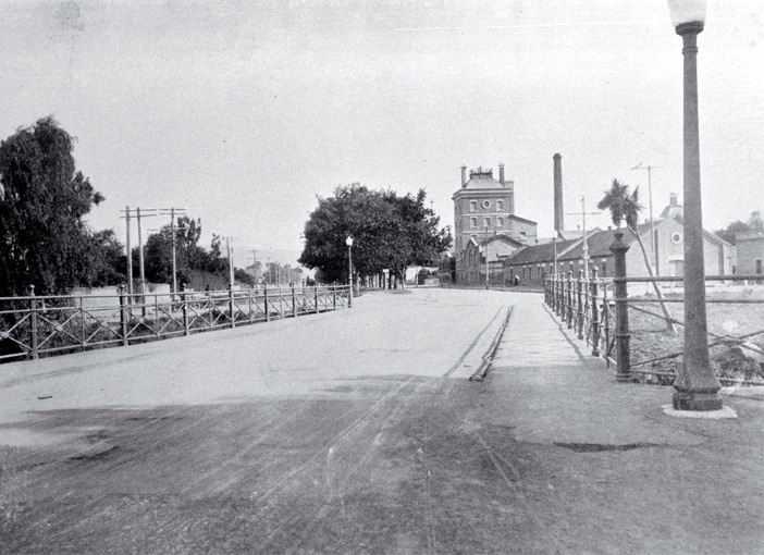 Fitzgerald Avenue bridge, looking south-east Fitzgerald Avenue bridge, looking south-east