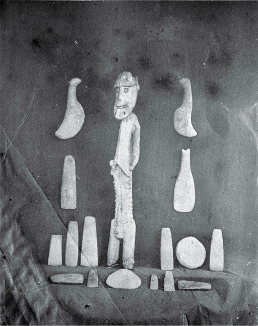 Moriori artifacts : weapons, implements and god (a figure of the Moriori god Hatitimatangi). Moriori artifacts : weapons, implements and god (a figure of the Moriori god Hatitimatangi).