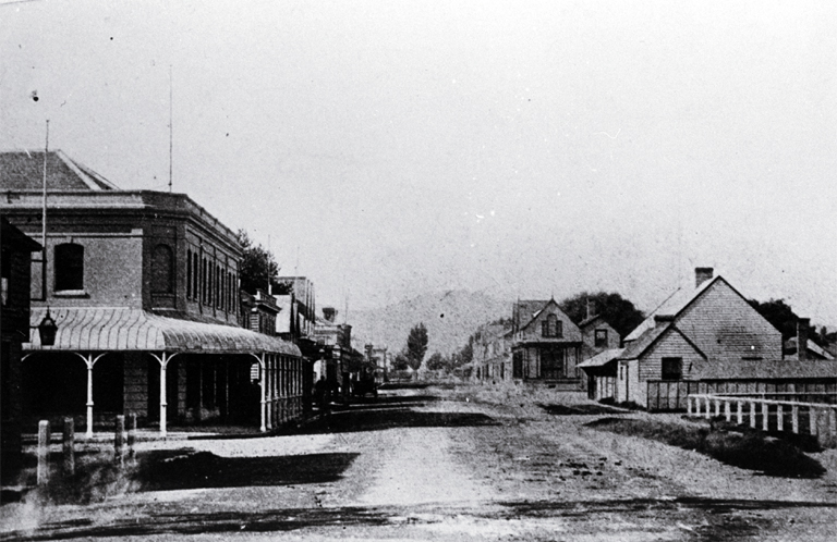 Colombo Street, looking towards the Port Hills, Christchurch Colombo Street, looking towards the Port Hills, Christchurch