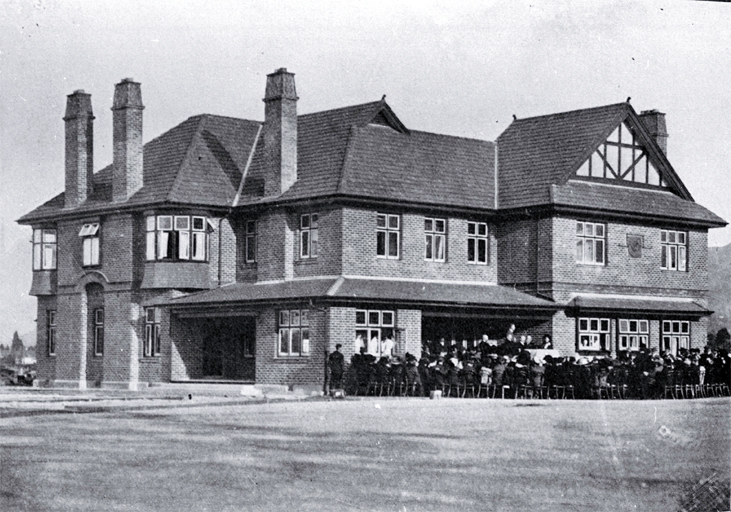 The opening ceremony of the Girls' Hostel, Christchurch Technical College, Sullivan Avenue, Woolston (now Opawa) The opening ceremony of the Girls' Hostel, Christchurch Technical College, Sullivan Avenue, Woolston (now Opawa)